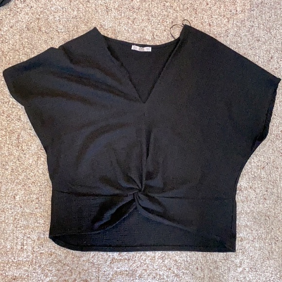 Zara Tops - Zara Twist Front Top Size M black